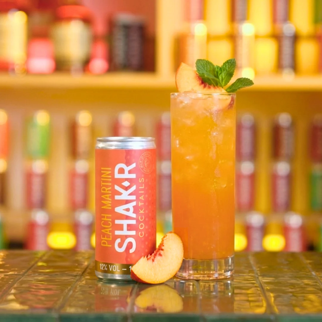SHAK-R Peach Martini_serv